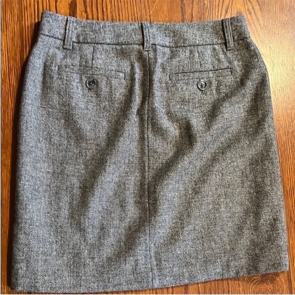 Eddie Bauer | Women’s Size 4 Gray Skirt - Picture 5 of 6